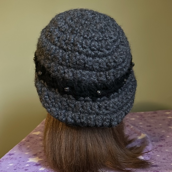 Elegant black Crochet Hat with faded Black Floral Detail thick acrylic yarn new - Picture 7 of 7